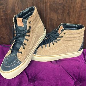 Vans mid-top suede skateboard shoes